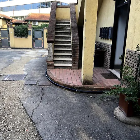 In Oasis Daire Roma